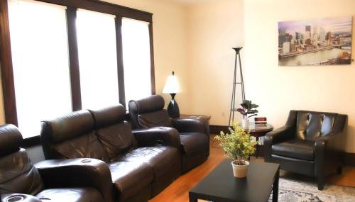 Comfy and Spacious 3 BR - Easy City Access - Foto 1