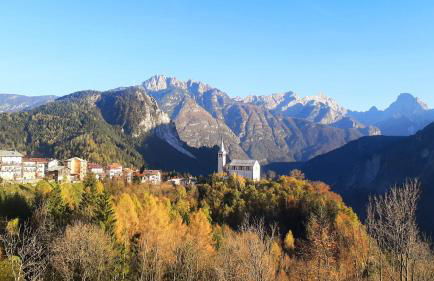 CAMPO BASE CADORE con parcheggio auto e garage moto - Foto 1