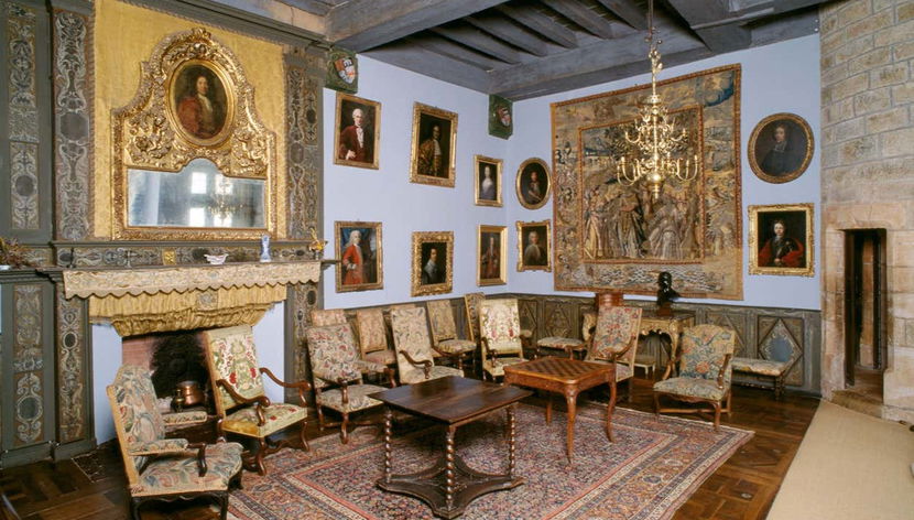 Billet pour le château de Castelnau-Bretenoux - Photo 2, Décoration intérieure du château