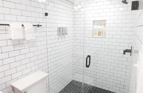 On DCs Doorstep Family Friendly 2 bed Cap Hill Apt - Permit - Foto 18