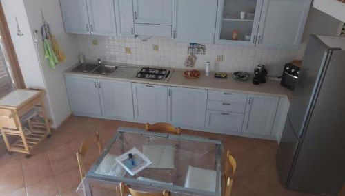 CASA MUGHETTO R5055 WiFi, seafront, private sea access, swimming pool - Foto 3
