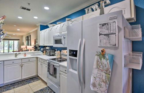 Waterfront Palm Coast Condo with Boat Dock and Pool! - Foto 10