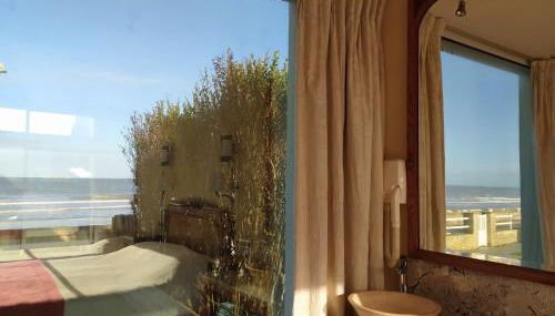 Gites "Pieds dans L'Eau" ou "Plage" en FRONT DE MER à Asnelles , 3km d'Arromanches, 10km de Bayeux - Foto 3