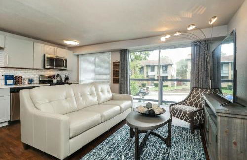 HOLLY SECOND FLOOR 2 King Beds - Photo 2