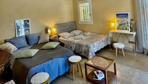 Independent Panoramic Studio with Pool - Le Tholonet - Foto 4