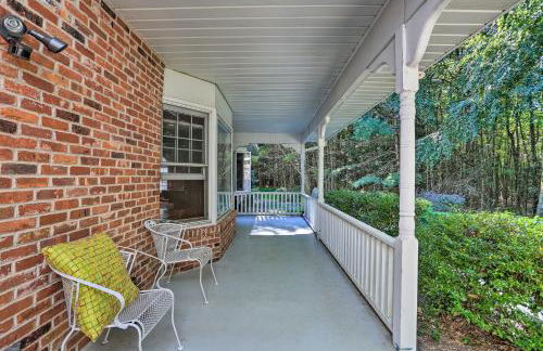 Charming Saylorsburg Retreat with Game Room and Patio! - Foto 38