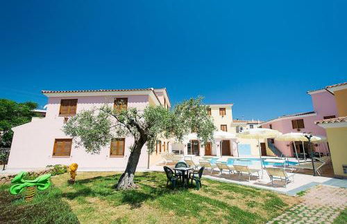 ISA - Residence with swimming pool in Sos Alinos, apartments with air conditioning and private outdoor area - Foto 25