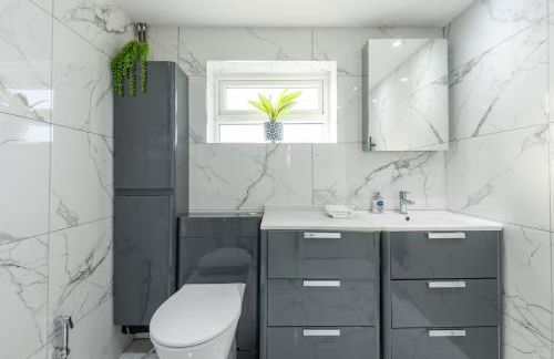 Spacious 4BR Home Garden & Office Space - Foto 20