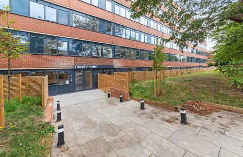 Modern 1 Bed Apartment with Garden in Gravesend - Foto 48
