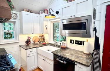 Stay Foxy Cottage, Mirror Lake Highlands, NC - Foto 7