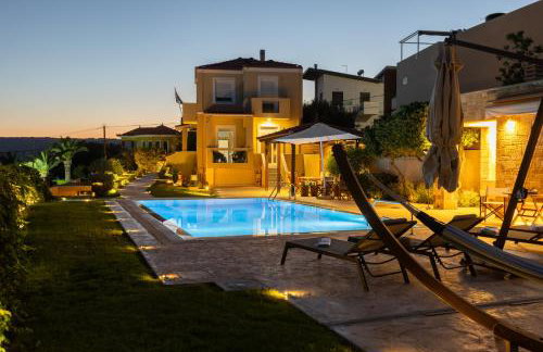 Chios Seafront Luxury Villa with Pool - Foto 1