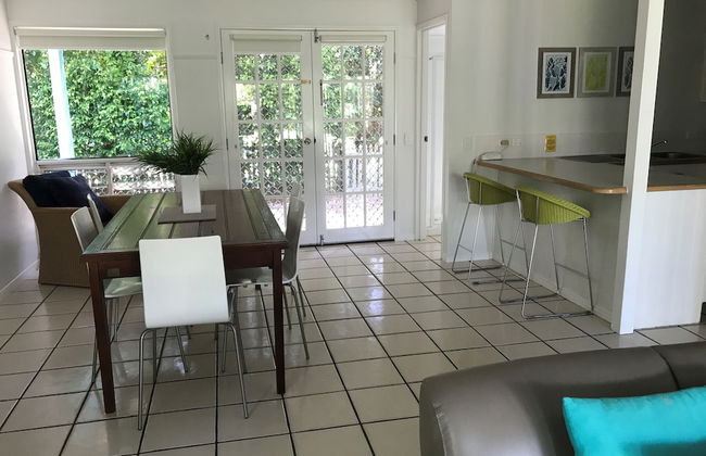 Coral Beach Noosa Resort - Photo 19