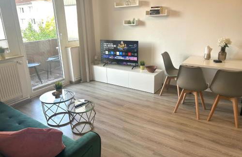 GÖH-moderne Wohnung in zentraler Lage, Balkon, self-check-in, WLAN, Netflix, DisneyPlus - Foto 2