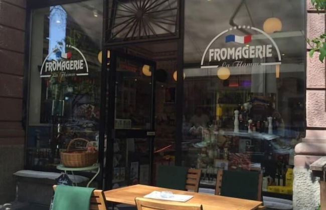 1 bedroom apartment in prime location - Photo 32