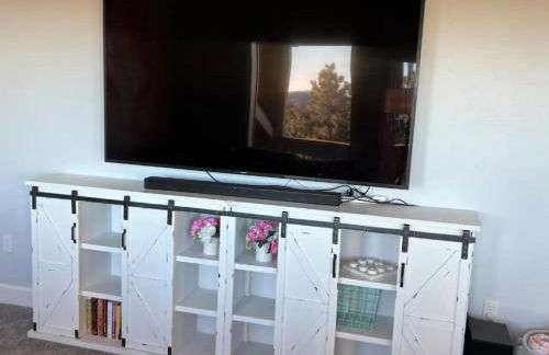 Mountain Top Luxury Red Rocks Hot tub Sauna Views - Photo 44