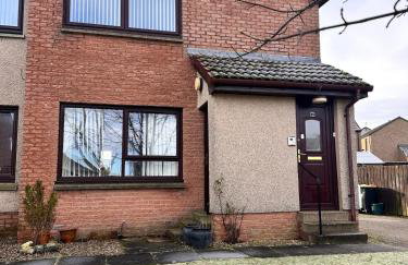 Warm & Stylish Stay Near Everything you need - Photo 4