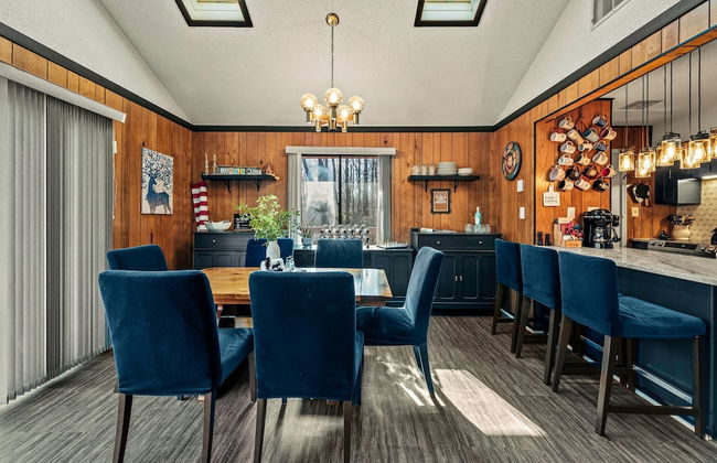 Mountain Magic by Avantstay Firepit Game Room - Pool Table Foosball - Foto 12