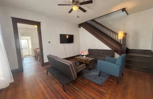 3BR suite w/ office close ISU - Foto 1