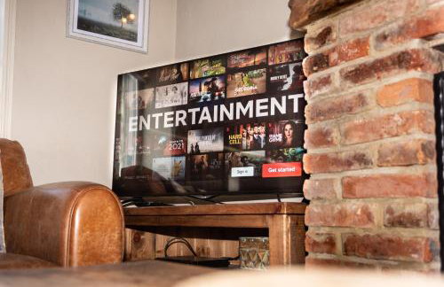 Historical Sherwood Forest Cottages - Sleeps 16 - Foto 5