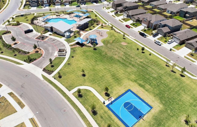 Charming 4BR Spacious Backyard in Hutto - Foto 32