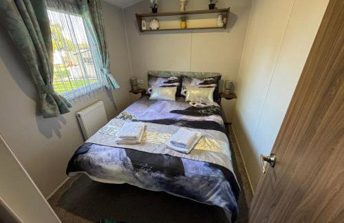 Haggerston Castle - Caravan - Sleeps 6 - Parking - Foto 37