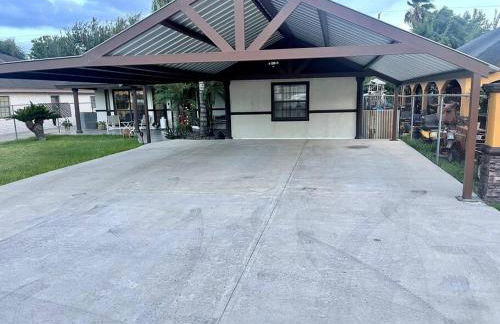 Rest, Relax & enjoy the entire cozy vacational home! - Photo 9