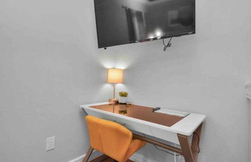 Central Yellow Gem: Cozy Views & Proximity - Foto 21