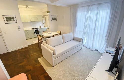 Apartamentos de 1 e 2 quartos com garagem próximo ao Parque Barigui Domo Hospedagem - Foto 45