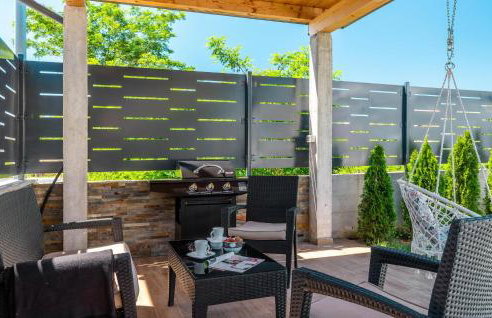 Pet Friendly Home In Porec - Photo 13