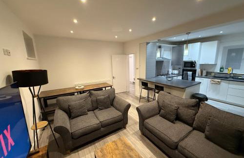 5 bedroom house in Pettswood - Foto 10