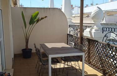 Apartamento céntrico con terraza y parking - Foto 9