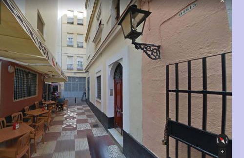 Apartamento en pleno centro de Cadiz con parking economico - Foto 6