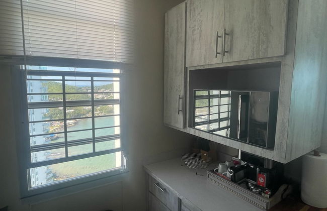 Ocean View 2 Bed 1 Bath 2 Parkings Pool - Photo 7