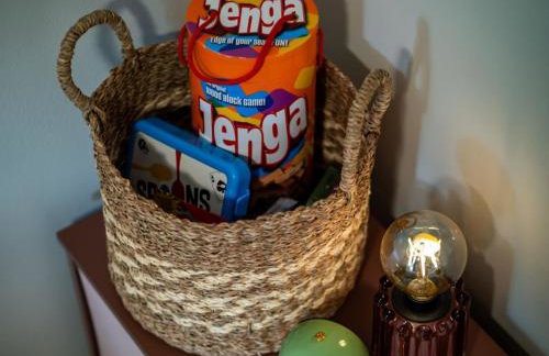 Hot Tub Ping Pong Sleeps 9 Retro Fun - Foto 33