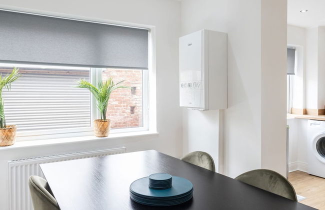 Host Stay Milbanke House - Photo 8