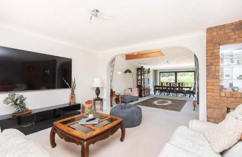 MOONGATE by BOURNECOAST - A Delightful Chalet Bungalow with a Garden and Parking - HB10672 - Foto 14