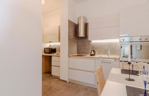 GuestHost - Lovely Apartment X5 with Terrace - Photo 10