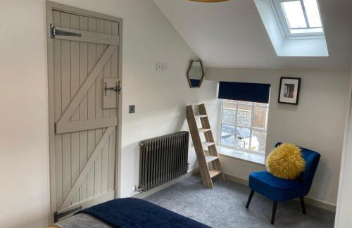 Great country-style house with a courtyard - Photo 26