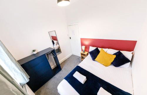 3 Bedroom Home Free Parking & WiFi Contractors Welcome! - Foto 39