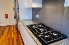 Luxury London House Sleeps x 16, Free Parking, Free Wifi, Garden Patio, Close to tube line easy access to Central London - Foto 61