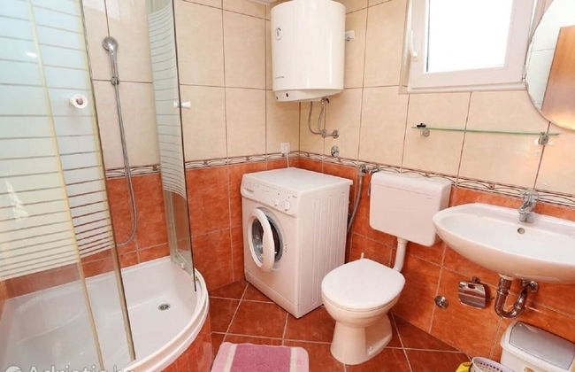 Neve - 100 m From Pebble Beach - A3 - Photo 7