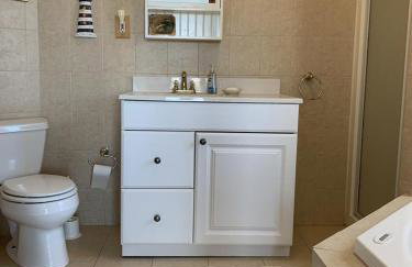 Pet Friendly Ocean And Bay Views Wifi Rooftop Deck Beach Badges Streaming Tvs Deck Os Private Yard Beach Chairs Beach Badges - Foto 12