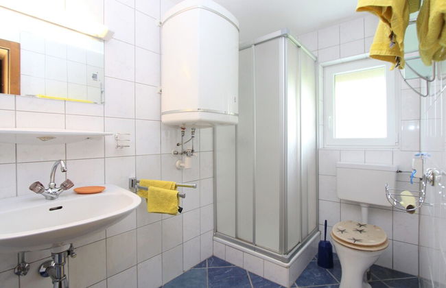 Characterful old Farmhouse With 4 Apartments in Fresach / Carinthia With Garden - Foto 59