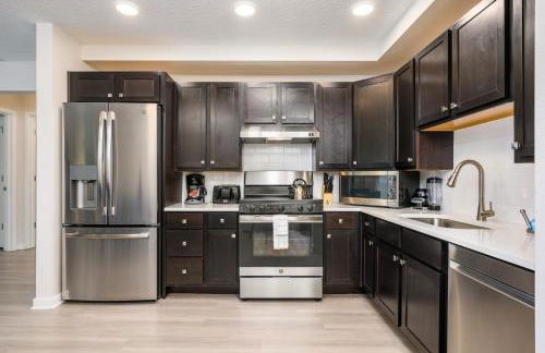 Brand New Modern Vista Cay Reserve Condo - 5008 - Photo 16