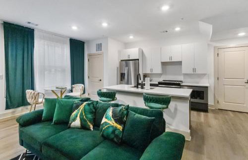 Designer East Atlanta 1BR Chic Amenities & Vibes - Photo 3