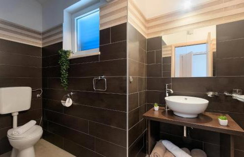 Cozy Home In Naselje Muzini With Sauna - Foto 35