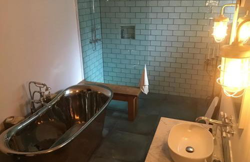 Chorlton Garden Rooms. Relax, work, stay and play. - Foto 26