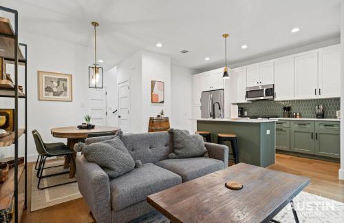 SoCo Eats, Zilker Days, Moody Nights 3BR 2.5BA w Upper Deck by Austin Vacay - Foto 16