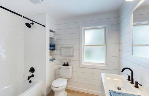 The Playmakers Funhouse-HOF Village - Foto 17