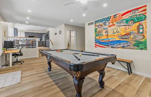 Sparkling Saltwater Pool - Spa - Firepit - WiFi - 4BR 3BA - Near Top Golf Courses - Foto 36